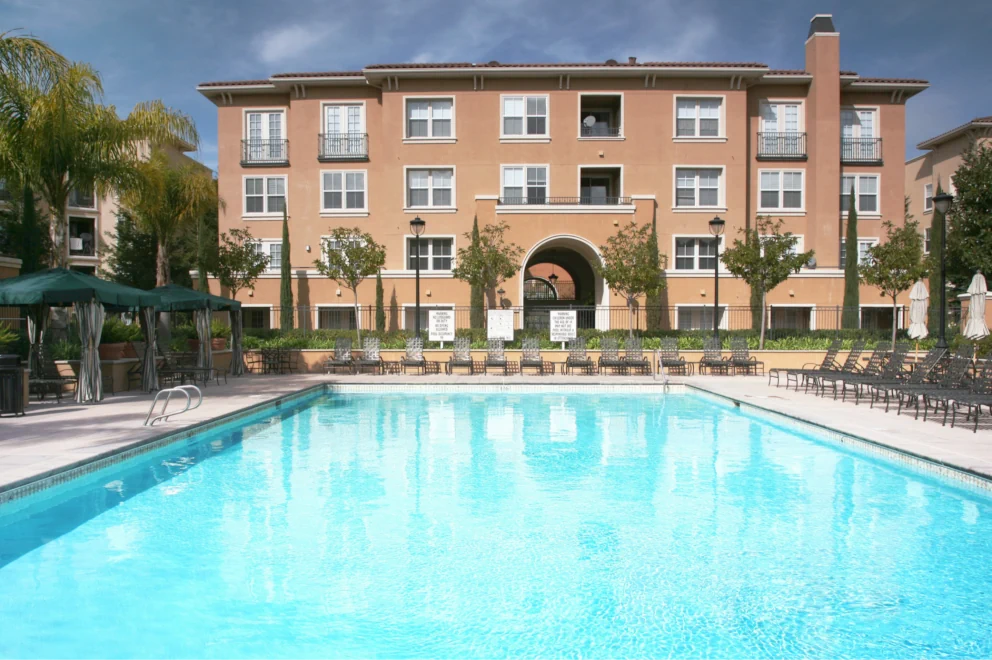 commercial pool service link