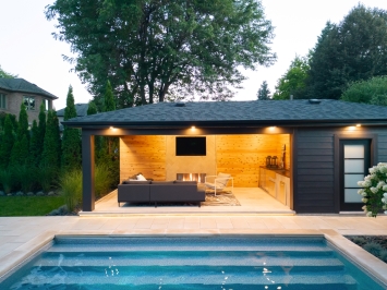 cromdale backyard view 1