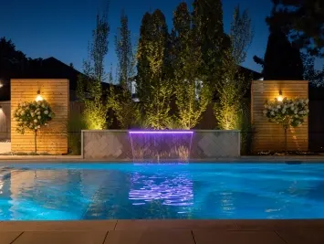 cromdale pool side waterwork 2