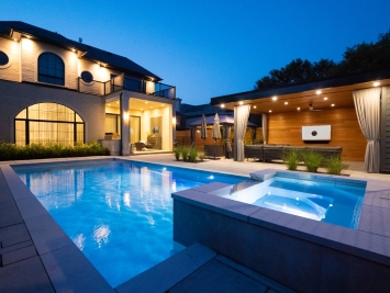 glengrove pool side waterwork 2