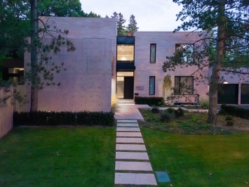 the kings way entrance day