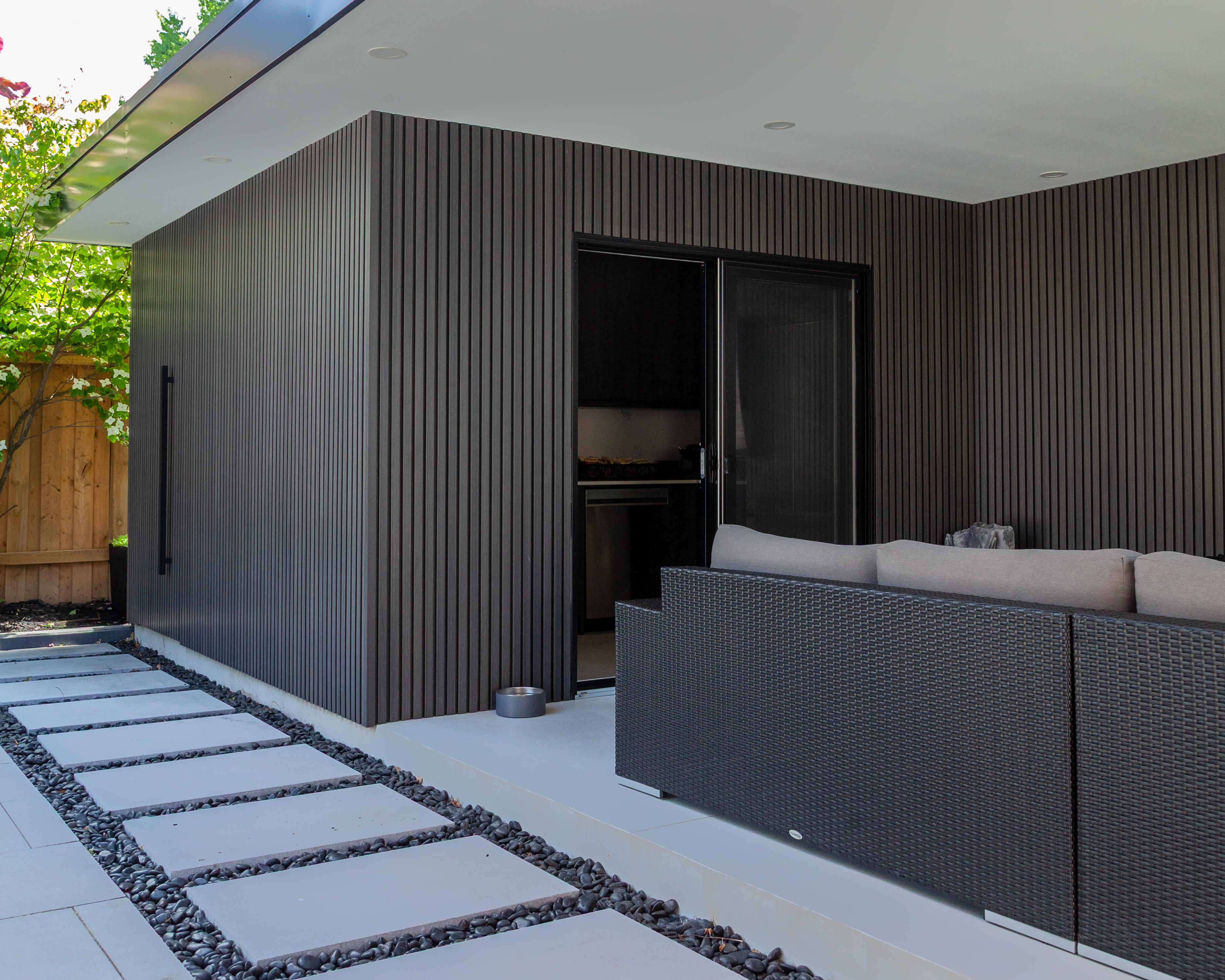 exterior siding front view showing left side wall